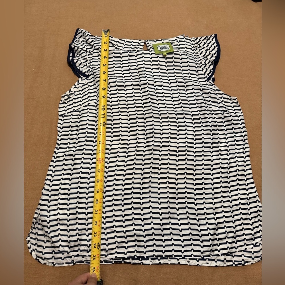 THE SKYE TOP
Elizabeth McKay - Picture 10 of 10